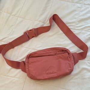 Athleta Rose Belt Bag